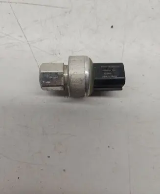 Ford Mustang VI Air conditioning (A/C) pressure sensor BT4319D594AA 4685A043M