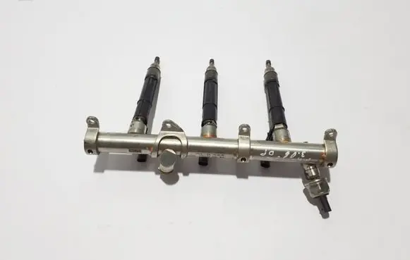 Porsche Macan (95B) Fuel main line pipe 06M133315L