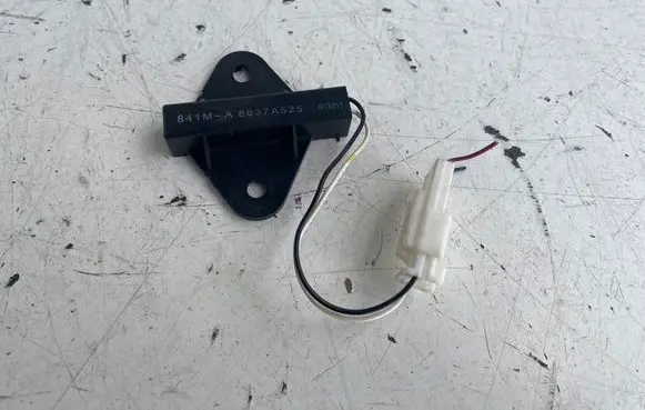 Mitsubishi Outlander Interior comfort aerial antenna 8637A525 841MA