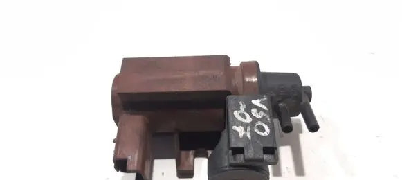 Volvo V50 Turbo solenoid valve 70177100