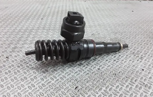 Ford Galaxy Fuel injector 038130073R