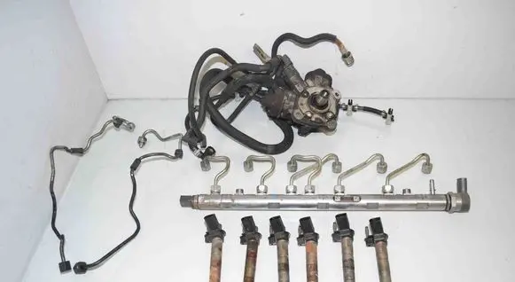 BMW 5 F10 F11 Fuel injection system set 7805423 13537805423 13537800124