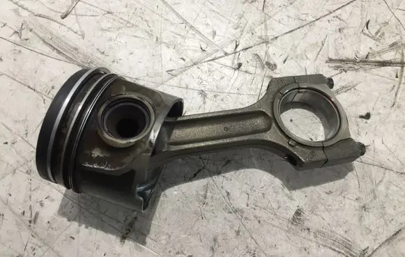 BMW X5 E70 Piston with connecting rod 174 84L107