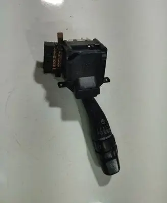 Hyundai Santa Fe Wiper control stalk 