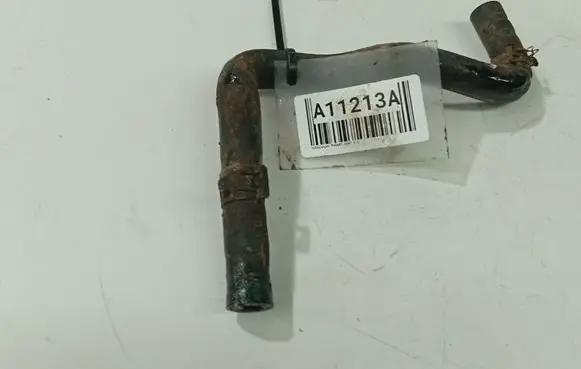 Volkswagen PASSAT B6 Engine coolant pipe/hose 
