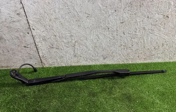 BMW 3 G20 G21 Windshield/front glass wiper blade 9448920