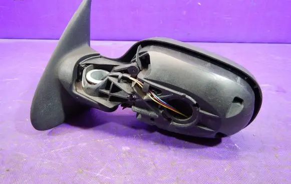 Nissan Micra Front door electric wing mirror