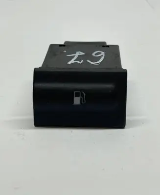 Skoda Octavia Mk1 (1U) Fuel tank opening switch 1U0959833C
