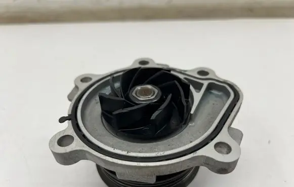 Nissan Qashqai J12 Water pump GMB 6RC SEQ