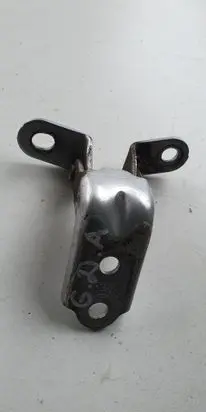 KIA Sportage Rear door lower hinge