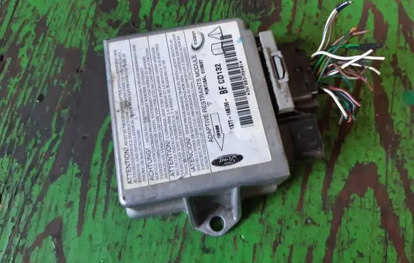 Ford Mondeo Mk III Airbag control unit/module 1S7T14B056BF