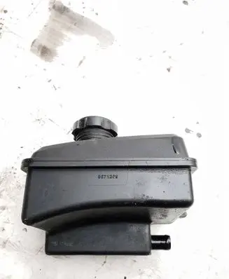 Volvo XC90 Power steering fluid tank/reservoir 8671269