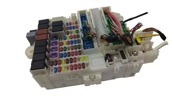 Honda Insight Fuse module TM8S1109A09