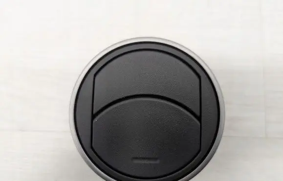 Mazda 3 II Dashboard side air vent grill/cover trim BBM464730
