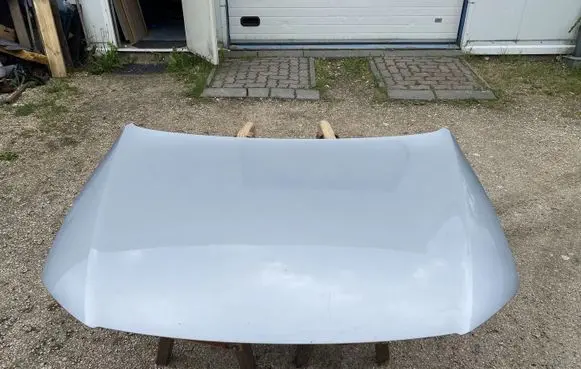 Volkswagen PASSAT B6 Engine bonnet/hood 3C0823031B
