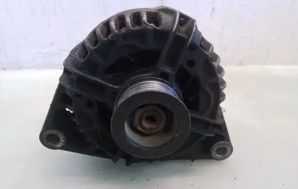 Opel Zafira A Generator/alternator 0124415005