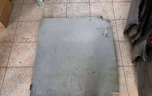 Mercedes-Benz ML W164 Trunk/boot floor carpet liner A1646800902 A10468C0002 0051983