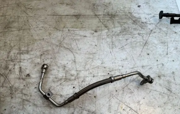 BMW 7 G11 G12 Turbo turbocharger oiling pipe/hose 7934654