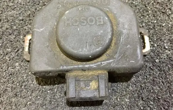 Volvo 740 Throttle valve position sensor 0280120301