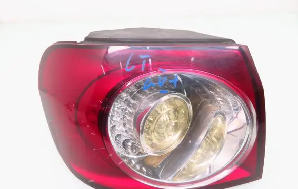 Volkswagen Golf Plus Rear/tail lights 89033607 5M0945095N