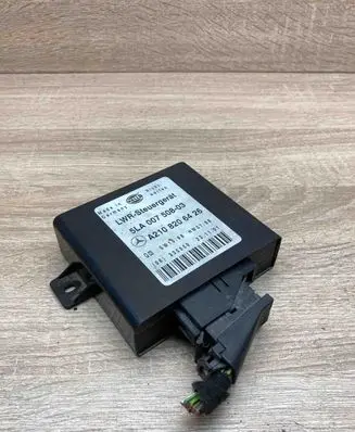 Mercedes-Benz E W210 Light module LCM A2108206426 5LA00750803