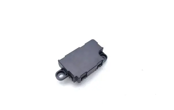 Tesla Model 3 Aerial antenna amplifier 144743000B 955921002