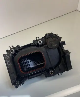 Volkswagen Golf VI Intake resonator 03C103502K 03C145650C