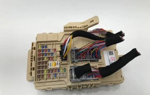 Hyundai Kona I Fuse module 91953K4750