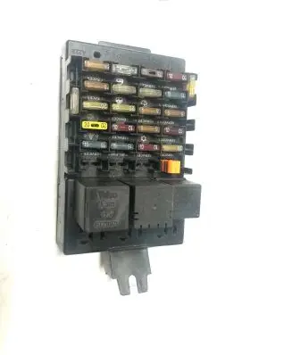 Alfa Romeo 166 Fuse module a223 27511517