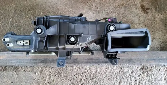 Dodge Challenger Interior heater climate box assembly P68340550AB 1708U04 170800416