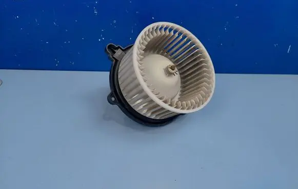KIA Carnival Heater fan/blower OK08A61B10