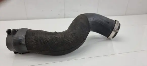Audi A4 S4 B8 8K Intercooler hose/pipe 8K0145737J