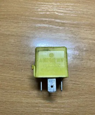 Mercedes-Benz A W169 Other relay A0025421419 C2601