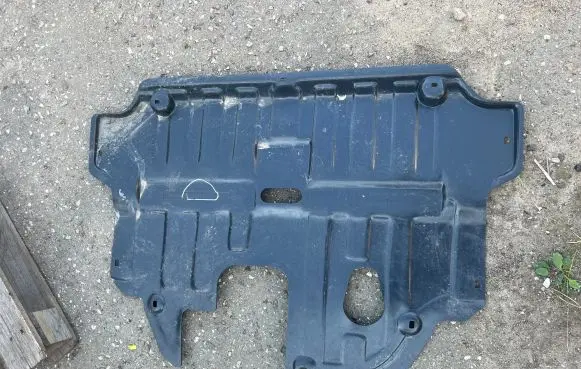 KIA Ceed Engine splash shield/under tray 151604