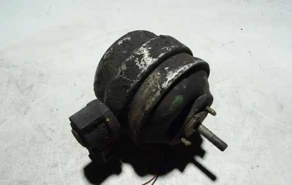 Audi A4 S4 B6 8E 8H Engine mount bracket 8E0199379A