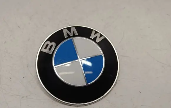 BMW 7 F01 F02 F03 F04 Manufacturer badge logo/emblem 8132375 51148132375