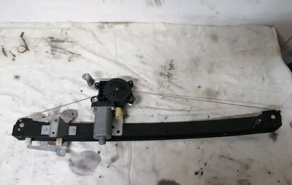 Volvo XC90 Rear door window regulator with motor 119971