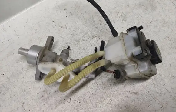 Opel Meriva A Master brake cylinder