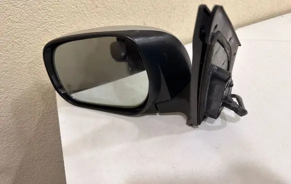 Toyota RAV 4 (XA30) Front door electric wing mirror E4022329