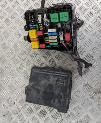 Citroen C4 Cactus Fuse box set 9801448480