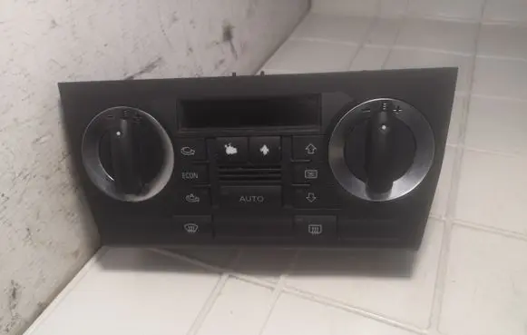 Audi A3 S3 8P Climate control unit 8P0820043AG A2C53242446