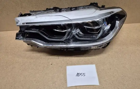 BMW 5 G30 G31 G38 Headlight/headlamp 7439209
