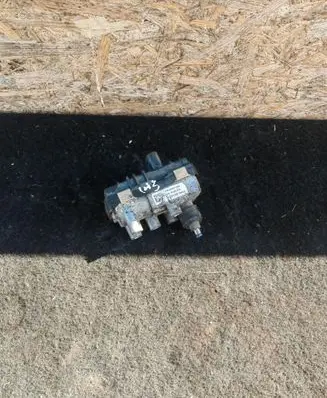 Opel Insignia A Intake manifold valve actuator/motor 