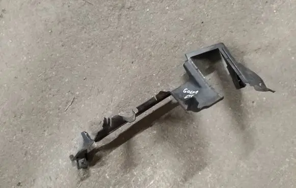 Intercooler air guide/duct channel