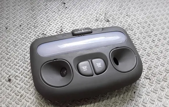 Hyundai H-1, Starex, Satellite Front seat light