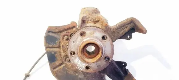 Front wheel hub