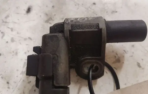 Ford Focus Camshaft position sensor 9645844080
