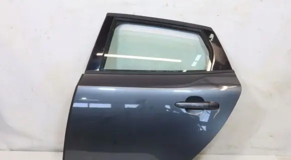Volvo V40 Rear door 