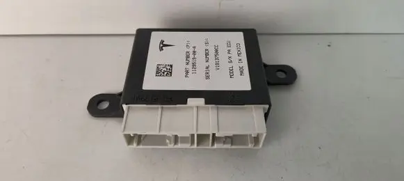 Tesla Model S Parking PDC control unit/module 1129519-00-A