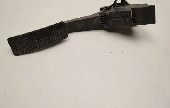 Mercedes-Benz B W246 W242 Accelerator throttle pedal A2463001404
